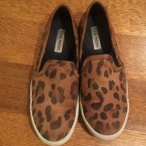 Steve Madden slip on sneakers